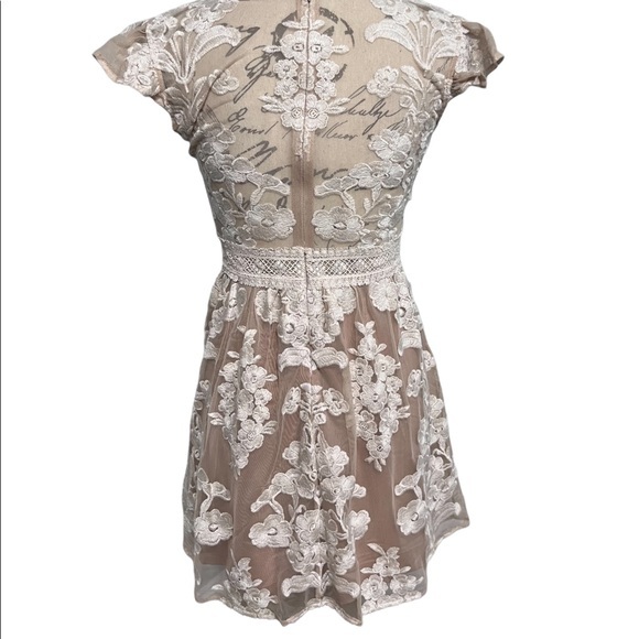 New For Love and Lemons Temecula Fit & Flare Mini dress Ivory size Small - Picture 10 of 16